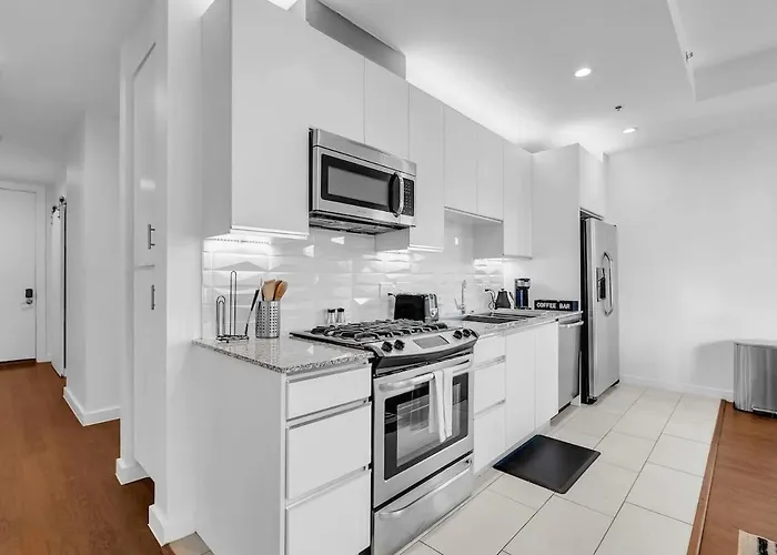 Stylish 1br Near Bokcntr-gym,lounge,balcony,pet Ok Apartment Tulsa